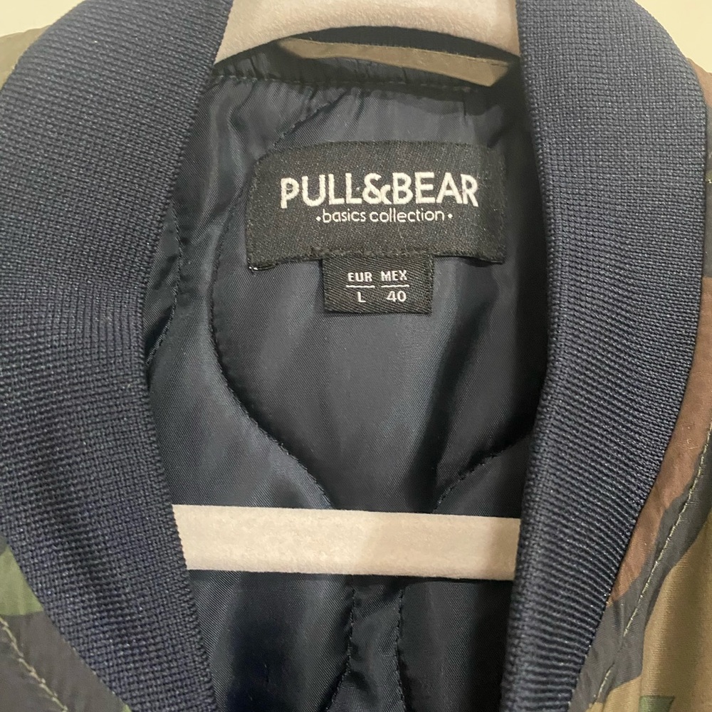 Bomber jacket - Picture 2 of 2